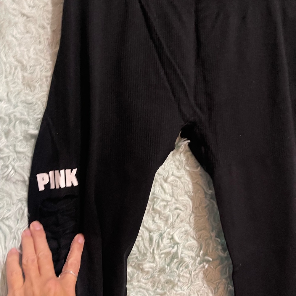 Victoria Secret PINK Leggings. Black Size Lg.